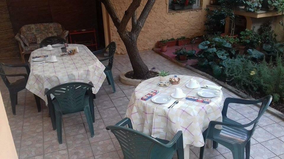 Bed And Breakfast Hibiscus Alghero Bagian luar foto