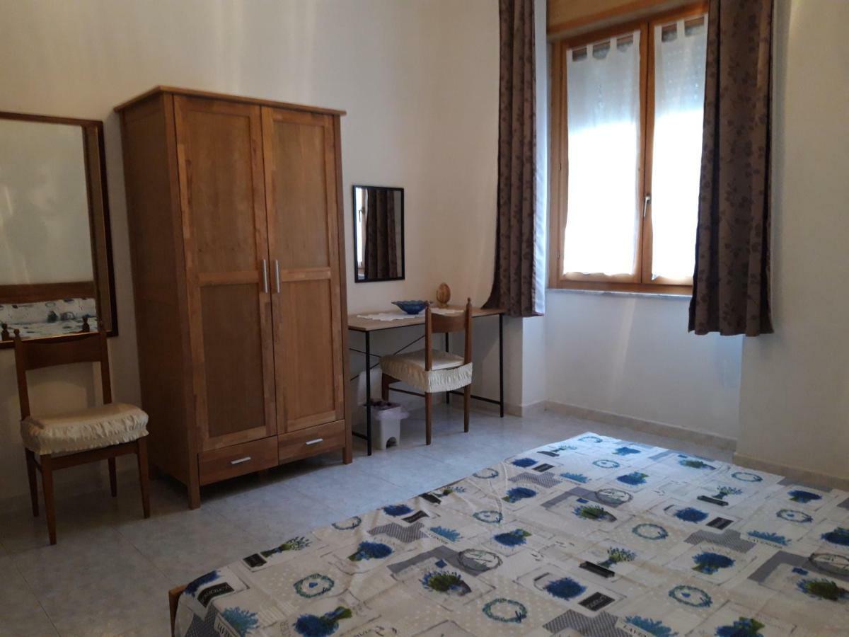 Bed And Breakfast Hibiscus Alghero Bagian luar foto
